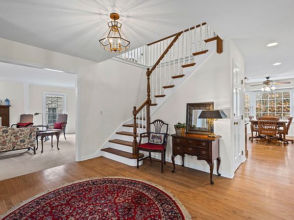 4th image of 2501 Indian Ridge Dr