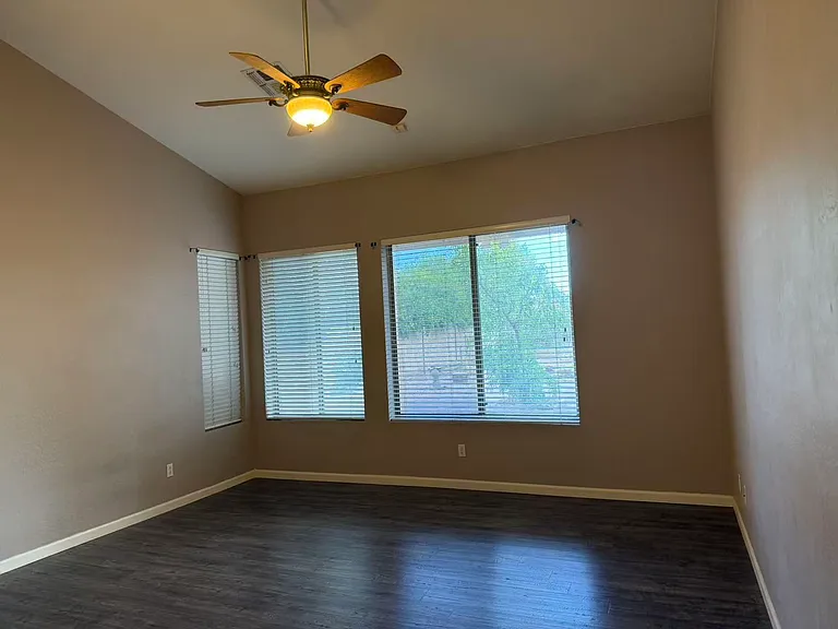 7262 W Quail Ave — Photo 6