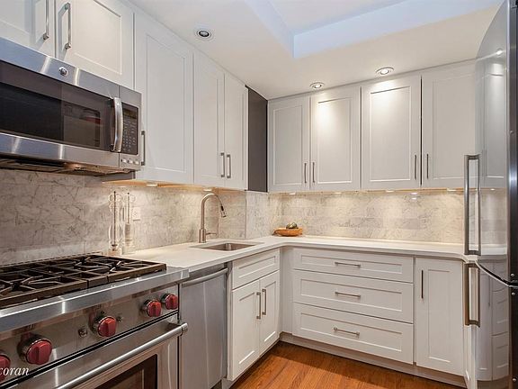 3rd image of 315 E 68th St #13CD