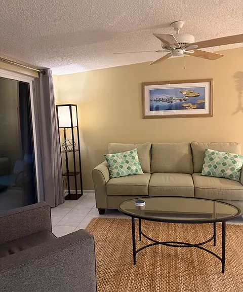 927 Capri Isles Blvd — Photo 8