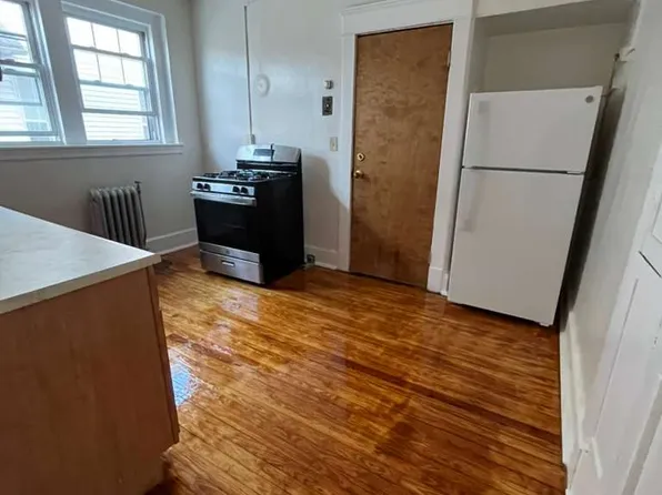 182 Elm St #2A, West Haven, CT 06516