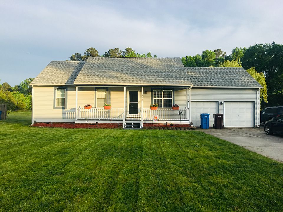 2nd image of 943 Aberdeen Ln