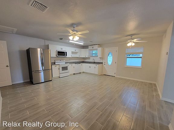 3rd image of 1100 23rd St #A