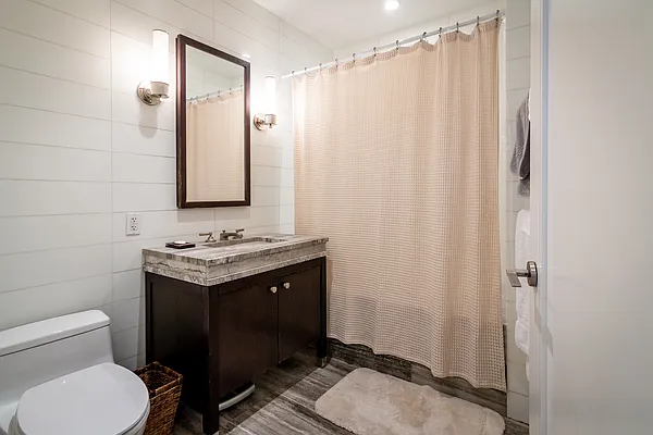 Rented by BLU Real Estate | media 11