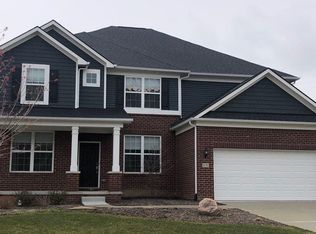 58598 Rachel Dr, South Lyon, MI 48178