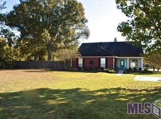 17430 Joe Sevario Rd, Prairieville, LA 70769