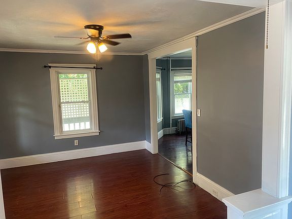 3rd image of 81 Pilgrim Ave