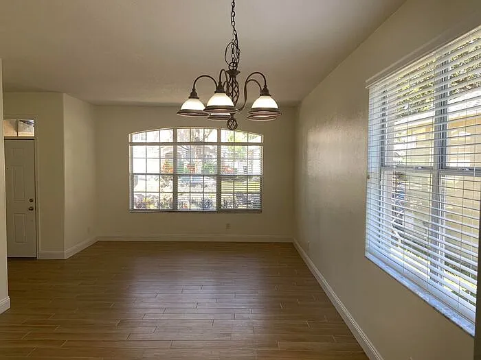 4527 Riverton Dr — Photo 5
