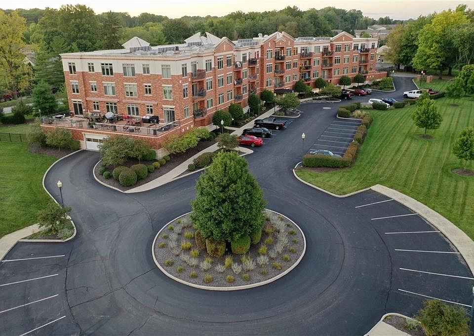 1st image of 20971 Shoreline Ct APT 402