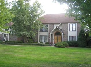 56 Braunview Way, Orchard Park, NY 14127
