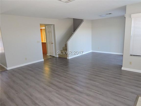 5th image of 2224 Chapman Hill Dr