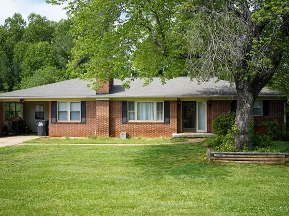 146 Chapel View Dr, Madison Heights, VA 24572