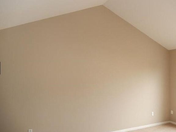 2nd image of 16045 Morningside