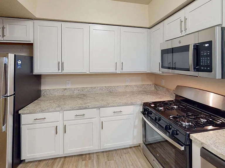 North Pointe Apartments — Photo 54