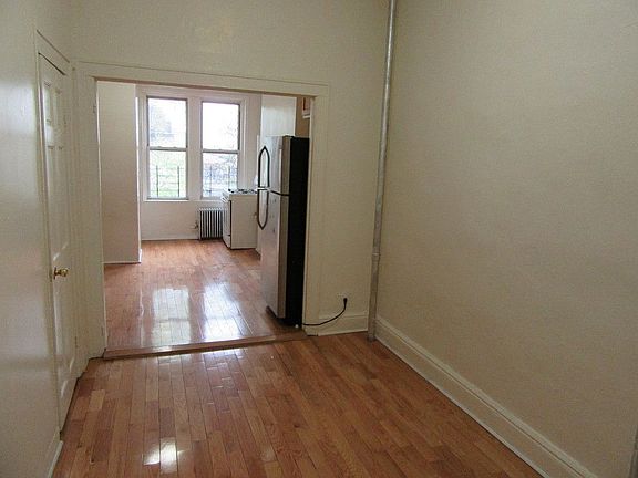 3rd image of 2302 Atlantic Ave APT 3R