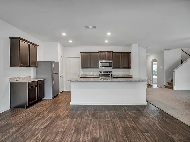 169 Allington Cir — Photo 8