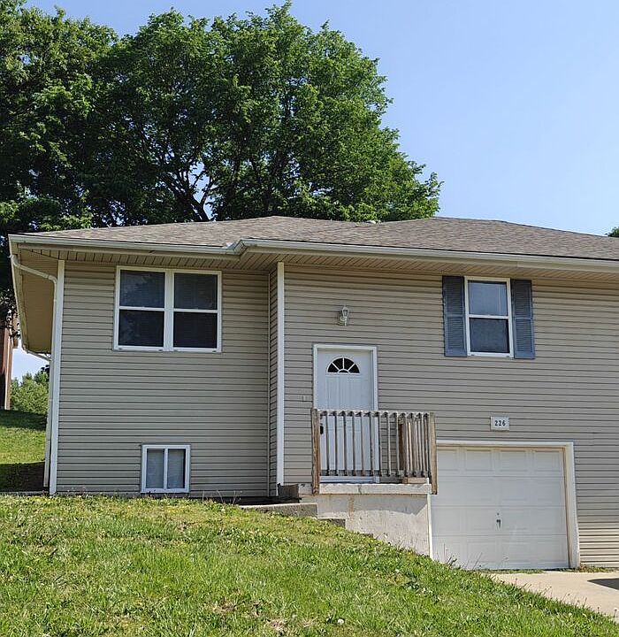 1st image of 226 NW 62nd Ter