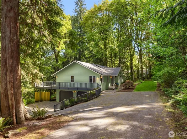 26540 Edgewater Boulevard NW, Poulsbo, WA 98370