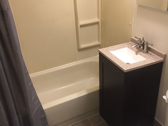 2nd image of 503 W 20th St