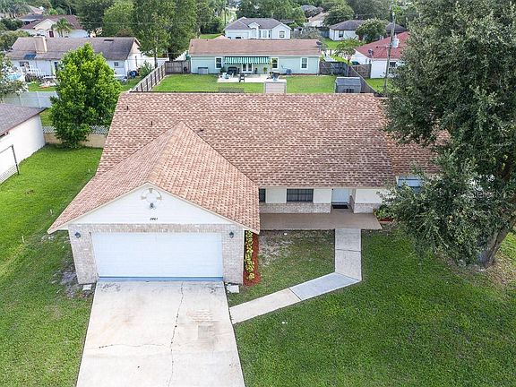 2nd image of 2861 Sweet Springs St