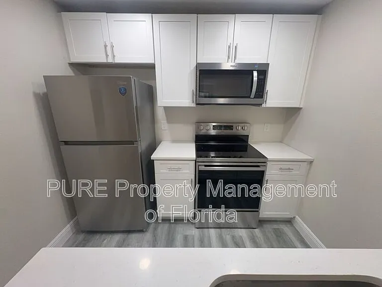 5485 SE 30th Pl #A — Photo 12