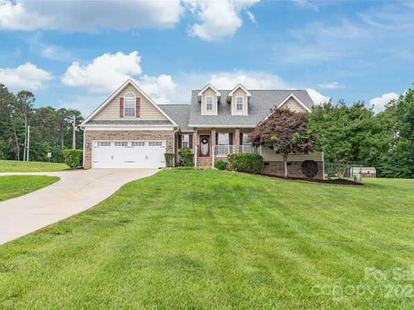 8717 Swift Rd, Oakboro, NC 28129