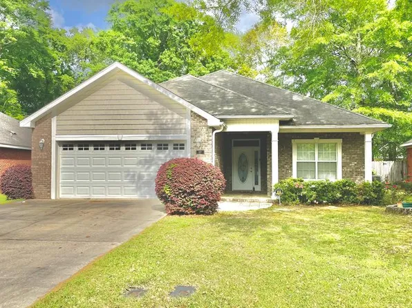 127 Brockton Ct, Dothan, AL 36305