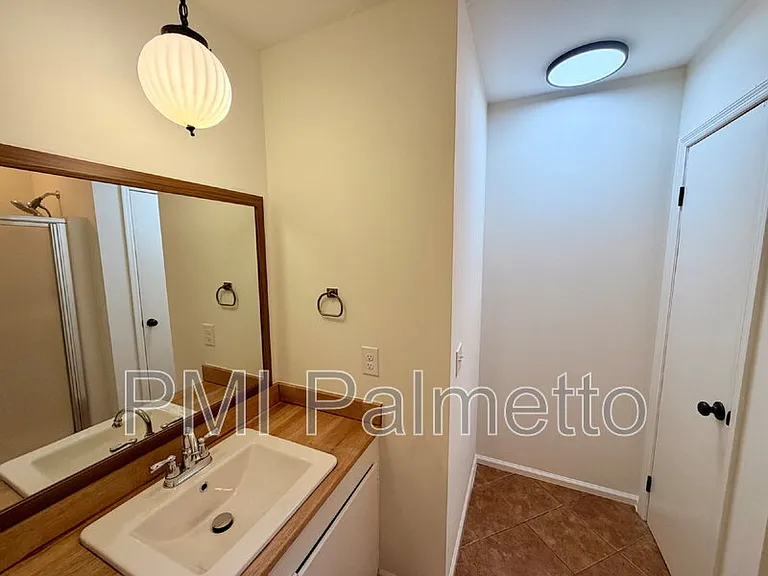 222 Indian Creek Cir — Photo 17