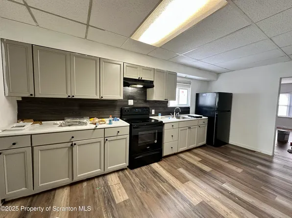 1416 Saint Ann St, Scranton, PA 18504