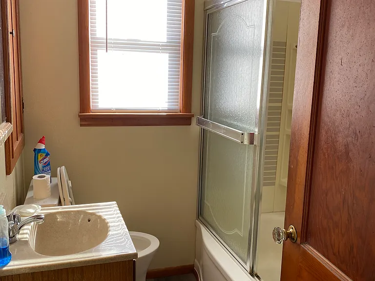 506 Velma St — Photo 3