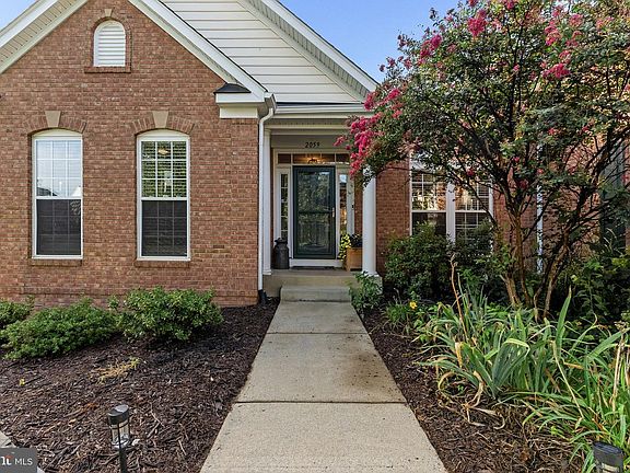 4th image of 2059 Golf Dr