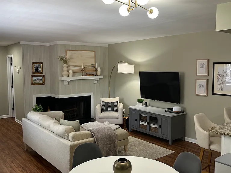 111 Brookberry Cir — Photo 5