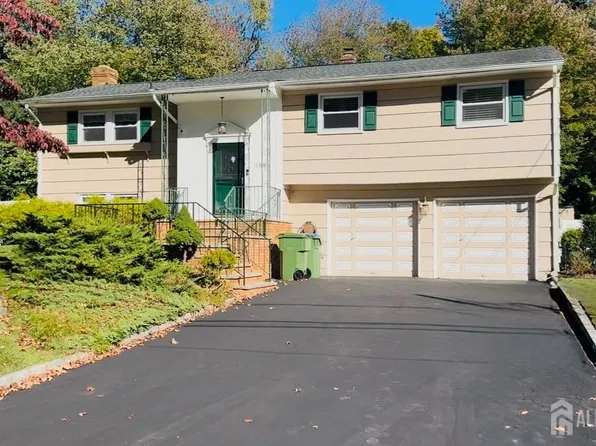 33 Mary Ellen Dr, Edison, NJ 08820
