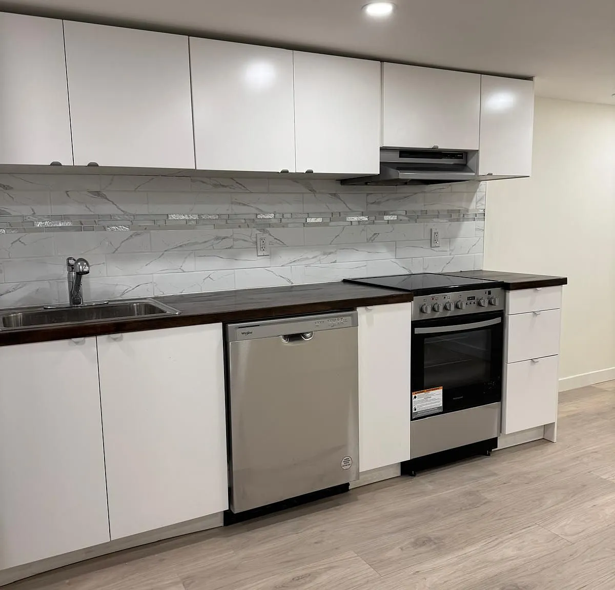 2 bed, $1,800 — Photo 2