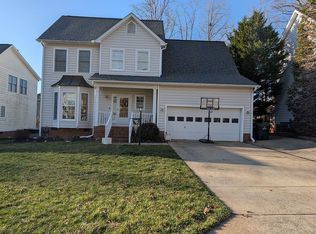 8804 Erinsbrook Dr, Raleigh, NC 27617