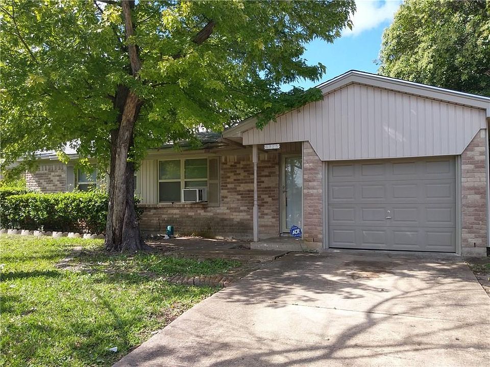 2nd image of 6325 Silvery Moon Dr