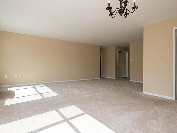 2501-Calvert-ST-NW-#604-2022-03-08-4_03112022