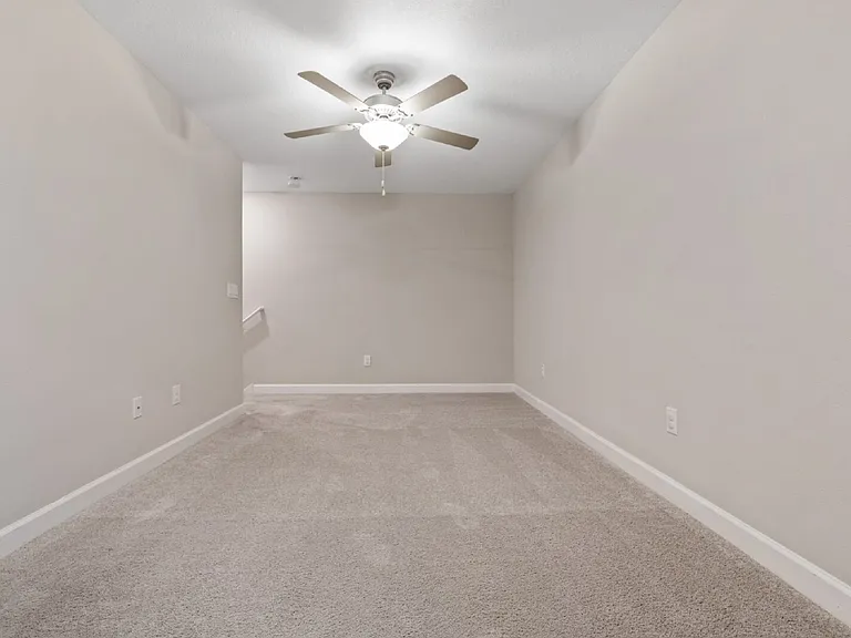 23252 Willow Glen Way — Photo 13