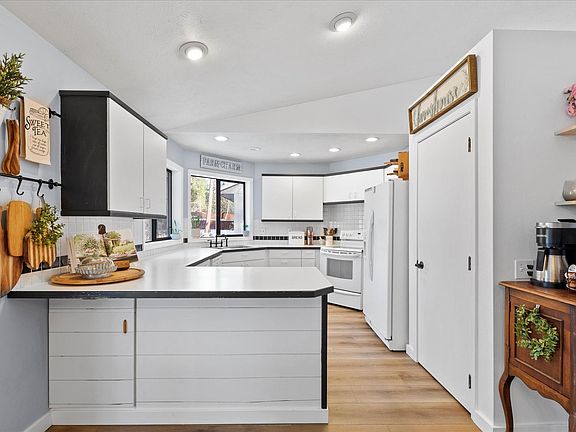 5th image of 4715 E Pineglen Ln