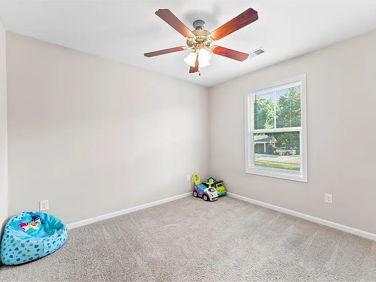 201 Vista Cir — Photo 10