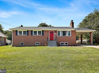 8305 Bernard Dr, Fort Washington, MD 20744