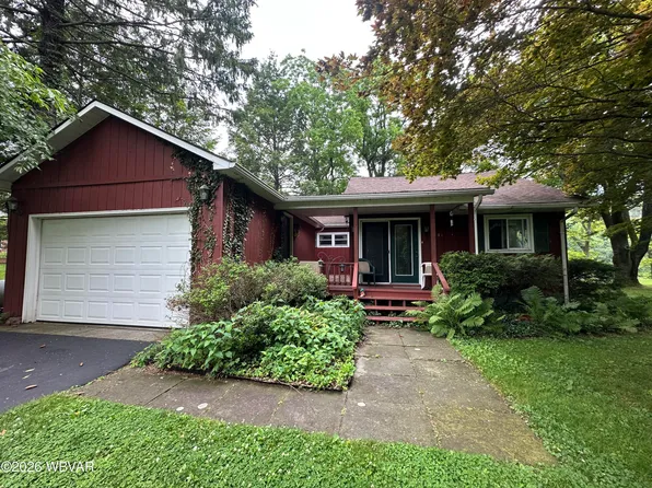 1541 Torbert Ln, Jersey Shore, PA 17740
