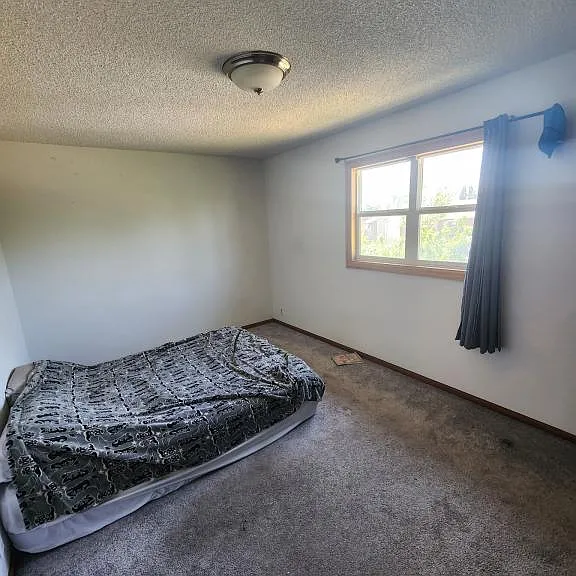 100 Clover Ct — Photo 5