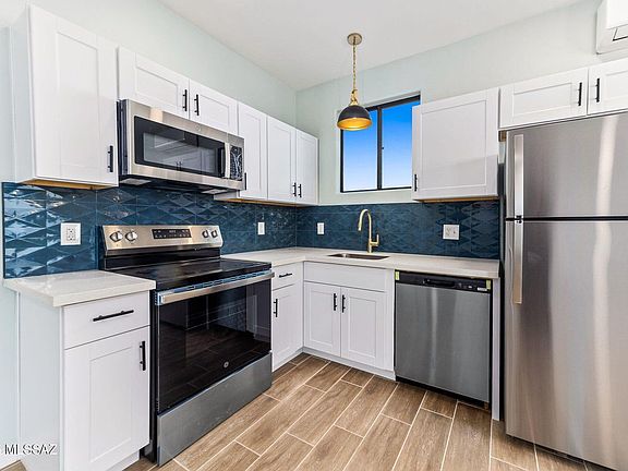 5th image of 1671 S San Jose Dr #1