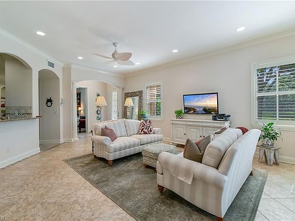 5th image of 2650 Bolero Dr #7-1