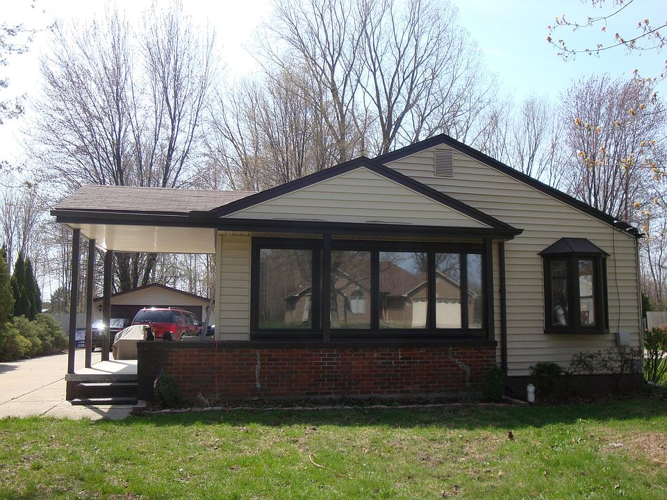 1st image of 22810 Glenwood St