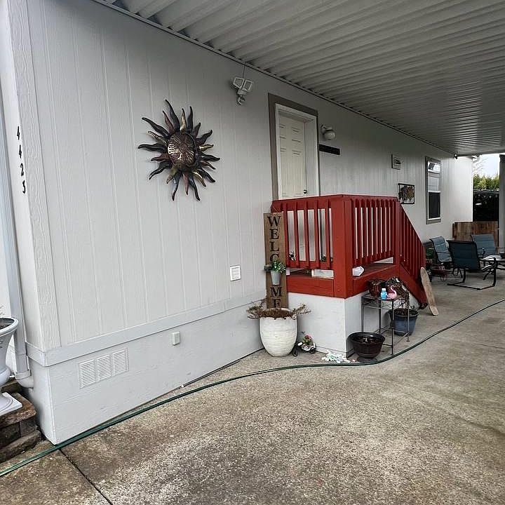 2nd image of 4423 Bren Loop NE #39