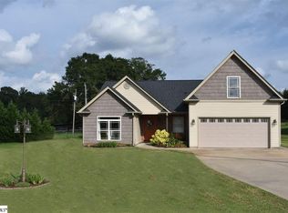 106 Wofford Rd, Taylors, SC 29687