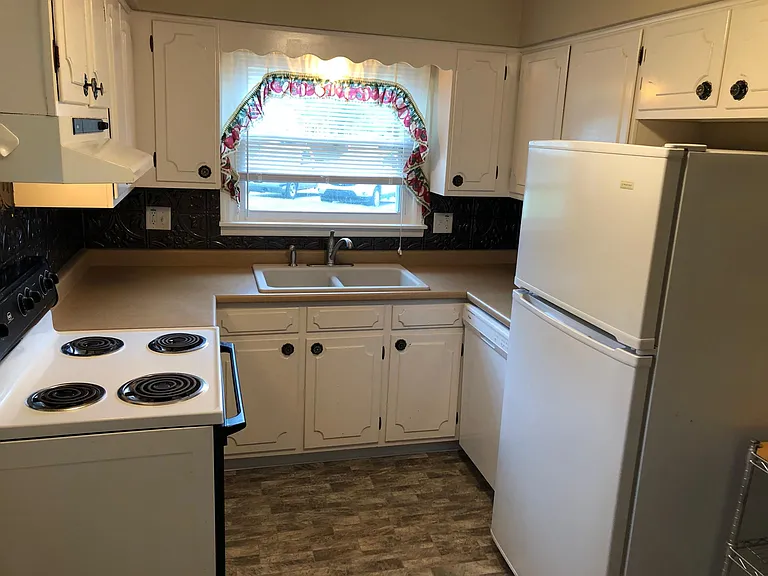 5100 W Westknoll Ct — Photo 2