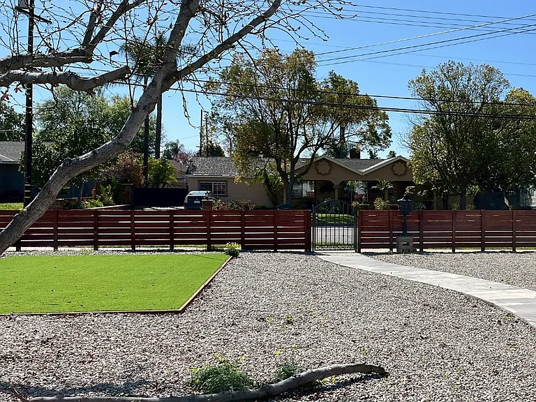 559 E Juanita Ave #A — Photo 2